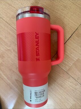 Stanley Quencher ProPour Tumbler - Coral Orange 40oz